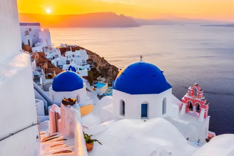 Santorini : Discover with Locals - Private Shore Excursion