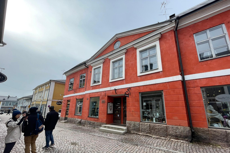 Dúo privado Helsinki y Porvoo en cocheDúo de un día en coche entre Helsinki y Porvoo