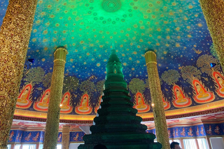 Bangkok: Private Tour to Giant Buddha & Longtail Boat