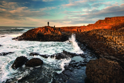 From Belfast: Giant's Causeway Guided Tour with Admissions From Belfast: Giant's Causeway Fully Guided Tour