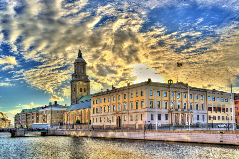 Private Family Walking Tour in Gothenburg Botanical Garden