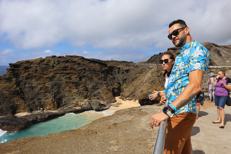 Oahu: Circle Island Tour on a full day or two half days NORTH LOOP - Half-Day: North Shore and Island Flavors.