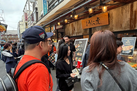 Tokyo Street Food: All-Inclusive Tsukiji Market experience