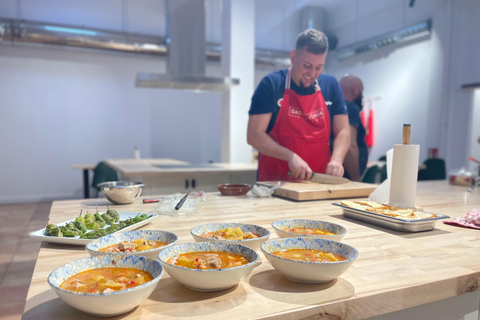 Bilbao: Clase de Cocina Tradicional Vasca con Cata de Vinos