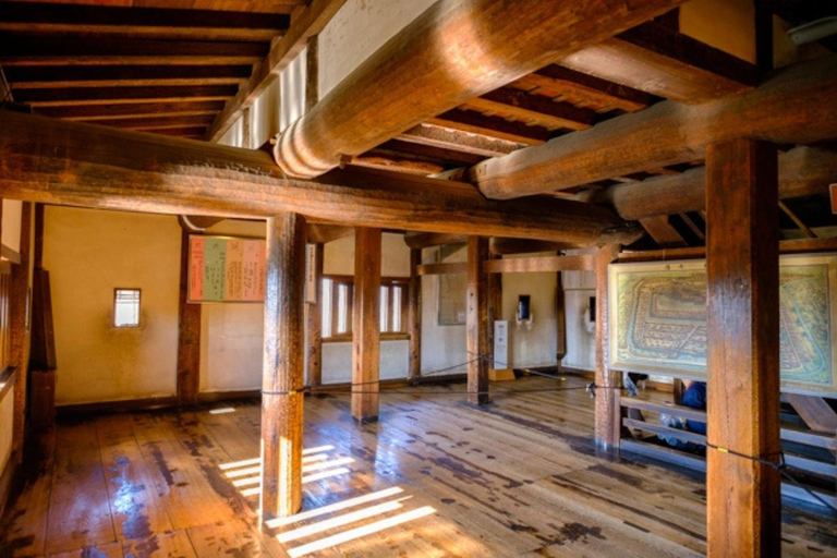 Matsumoto Castle, Nakasendo & Narai-juku Private Tour Onsen Retreat with Castle & Post Town