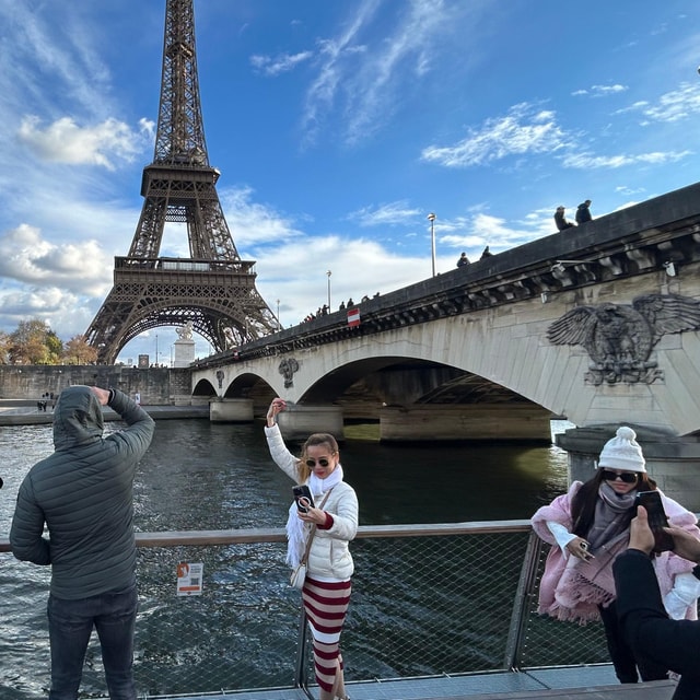 Seine: 1-stündige Seine-Kreuzfahrt mit Abfahrt vom Eiffelturm