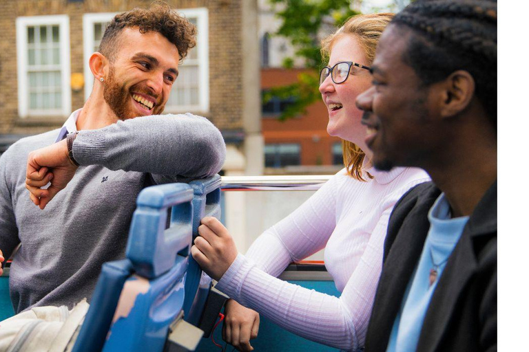 Dublin: klasyczna wycieczka po Muzeum Irlandzkiej Whiskey + City SightseeingDublin: klasyczna wycieczka do Muzeum Irlandzkiej Whisky + zwiedzanie miasta
