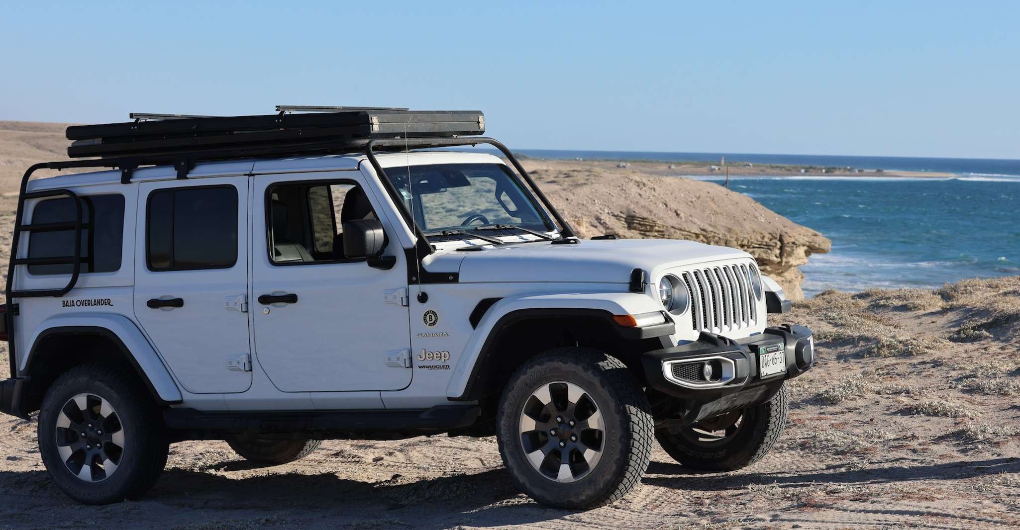 Jeep Wrangler 4x4 Rental - Housity