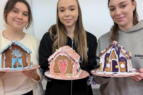 Gingerbread House Decorating Workshop in London