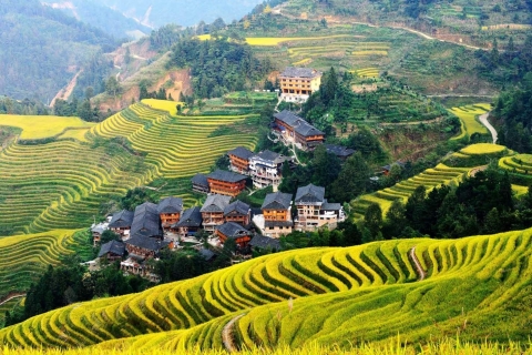 Guilin: Tour Privado de las Terrazas de Arroz de Longji y el Pueblo de Cabello LargoPaquete turístico con entradas y almuerzo