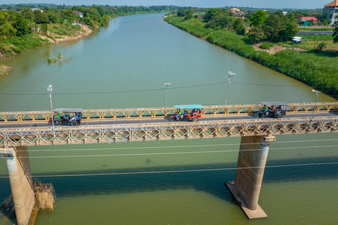 Phnom Penh: Silk Island & Sunset Cruise include drinks Tuk Tuk Option + English Guide