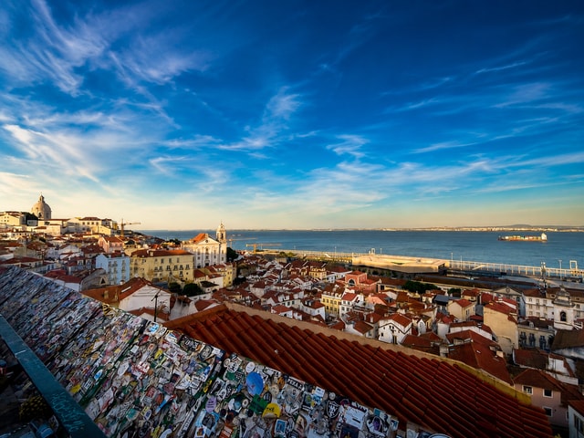Lisbon's 7 Viewpoints Walk: Stories, Culture & Sunset Wine