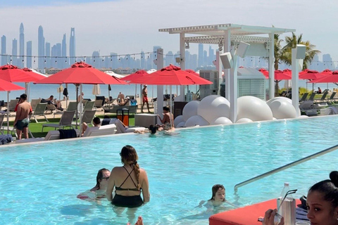 Dubai: Beach Day on the Palm with Skyline Views VIP Cabana