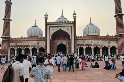 Delhi: Private Full Day City Tour Of Old And New Delhi Half day old delhi tour with Car + Guide + Tickets to entry