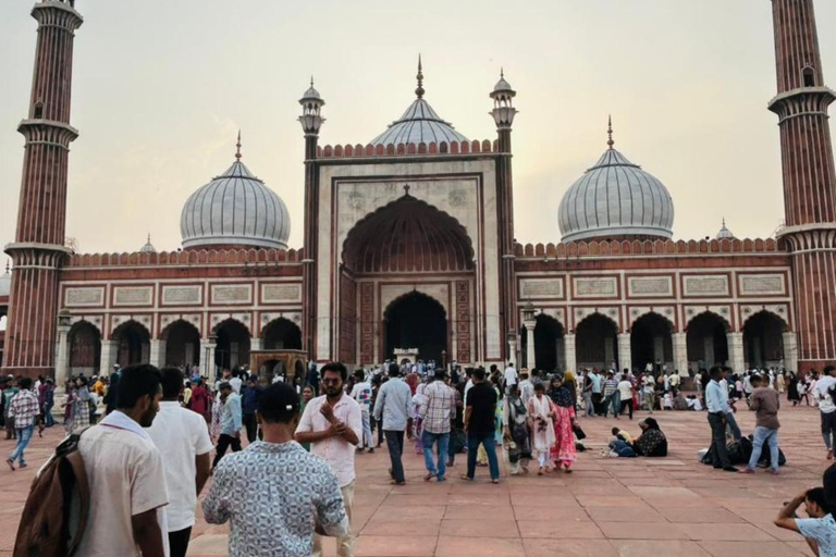 Delhi: Private Full Day City Tour Of Old And New Delhi Half day old delhi tour with Car + Guide + Tickets to entry