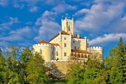 Zagreb: Krapina Neanderthal Museum & Trakošćan Castle Tour
