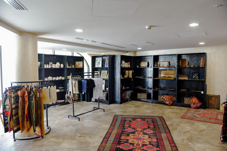 Baku: Eastern Bazaar Guided Tour