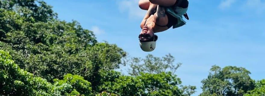 La plus grande tyrolienne, la grotte et les chutes d'eau de Biausevu.