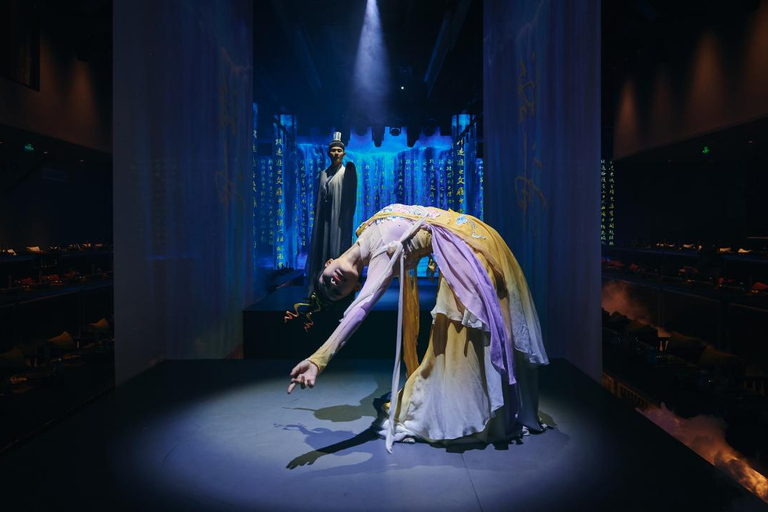 Shanghai: Royal Cultural Dinner Show – SHUYANFU VIP Seat – Rows 2