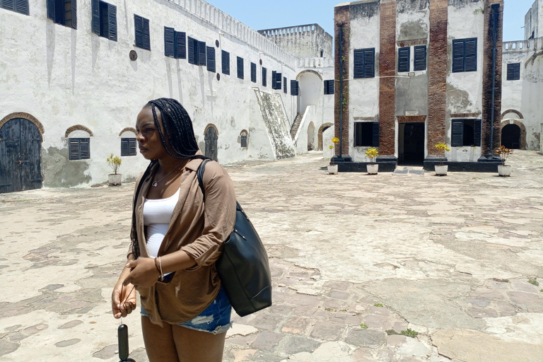 Accra: Cape Coast & Elmina Castles & Assin Manso Guided Tour