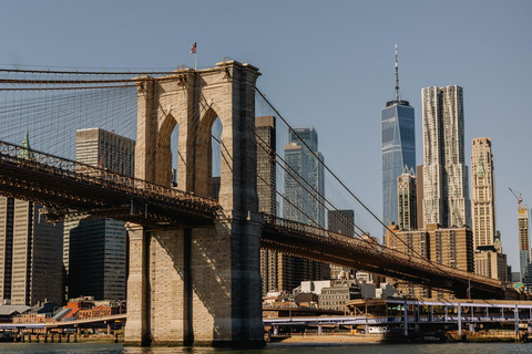 NYC Sunset, Music &amp; Statue of Liberty Sightseeing CruiseZonsondergang in NYC, muziek en rondvaart langs het Vrijheidsbeeld