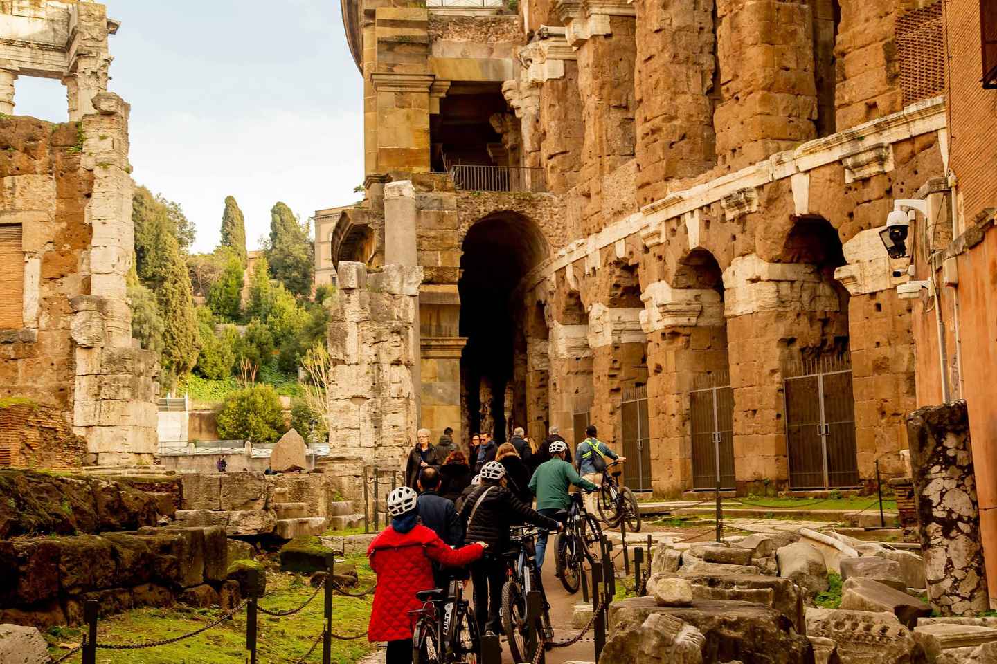 Rome: Rome in One Day E-Bike Tour with Lunch