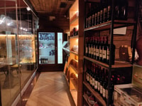Albania, lo más destacado Tour con degustación de vinos y comida - Housity