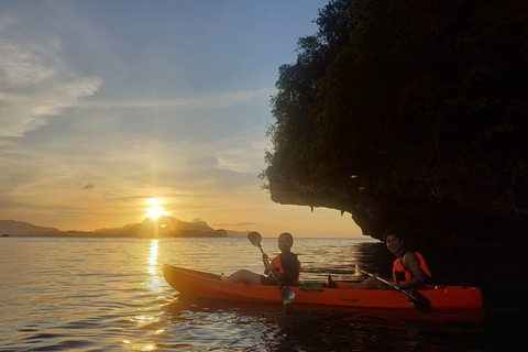 Langkawi: Sunset Kayaking Tour Sunset Kayak Double Tour with Hotel Transfer