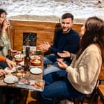 Tour gastronomico di Lione al tramonto: un pasto completo con i migliori piatti della città