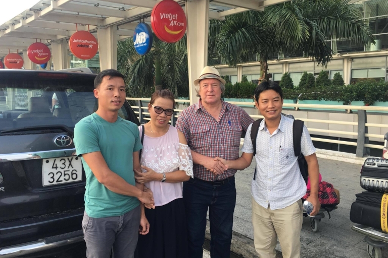 Danang Alquiler de coches de un día con conductor de habla inglesa
