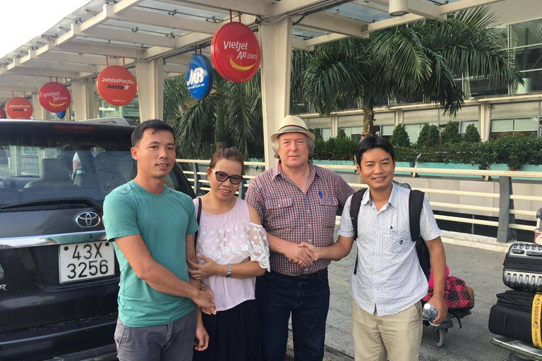 Danang - Location de voiture d'une journée avec chauffeur parlant anglais