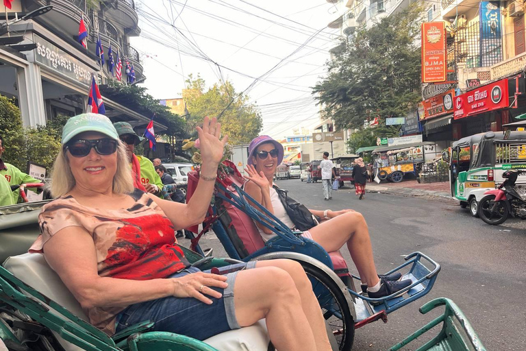 Half-Day Phnom Penh Cyclo Experience