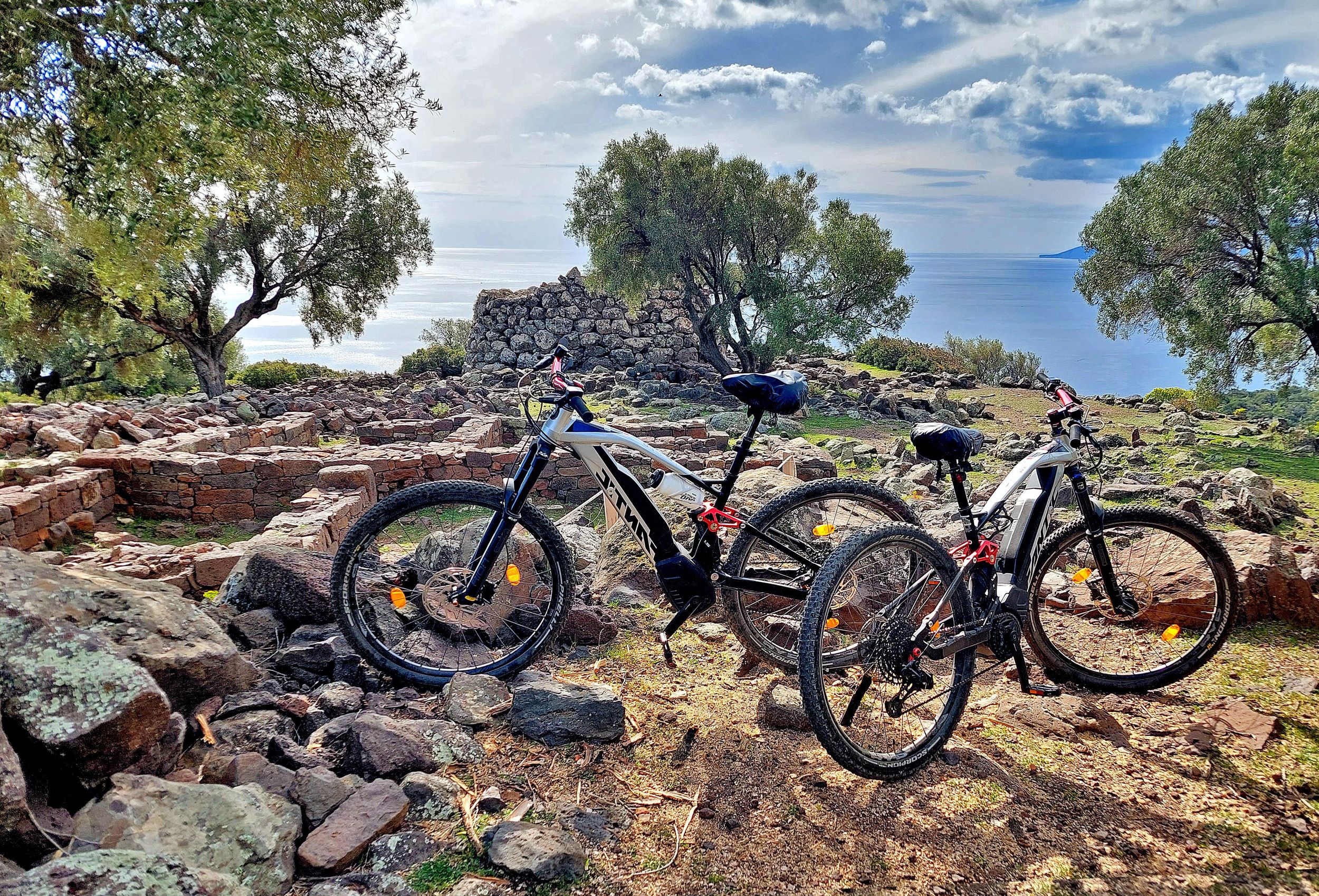 Cala Gonone und Dorgali E-Bike Tour