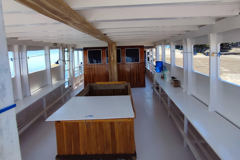 Komodo Islands: 4-Day Liveaboard, Dragons, Whale Sharks Private Room (Double Bed, AC)