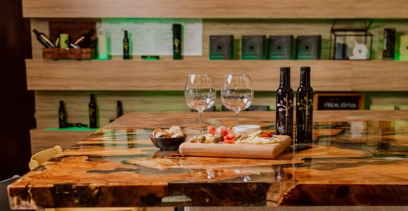 Uljara sv. Ivan Vodice: Olivenölverkostung und Tour durch die Ölmühle