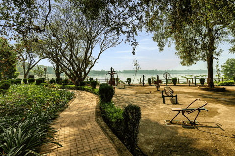 From Bangalore: Nagpur Heritage and Temple Day Trip