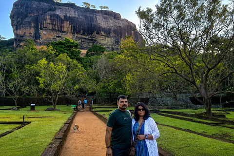 Sri Lanka Highlights: Sigiriya, Safari, Train ride & Beaches