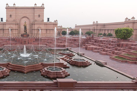 Nueva Delhi: Visita a la Exposición Akshardham, Espectáculo de Luz y AguaTransporte y guía