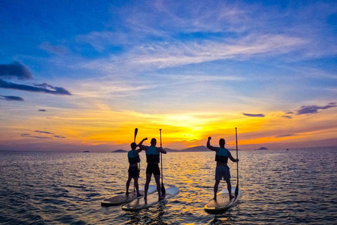 Mad Monkey Hoi An: SUP Tour Sunset Tour mit Bier