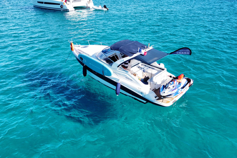 Mandelieu : visite privée en bateau aux îles de LérinsCannes : tour en bateau privé de Mandelieu à l&#039;île de Lérins