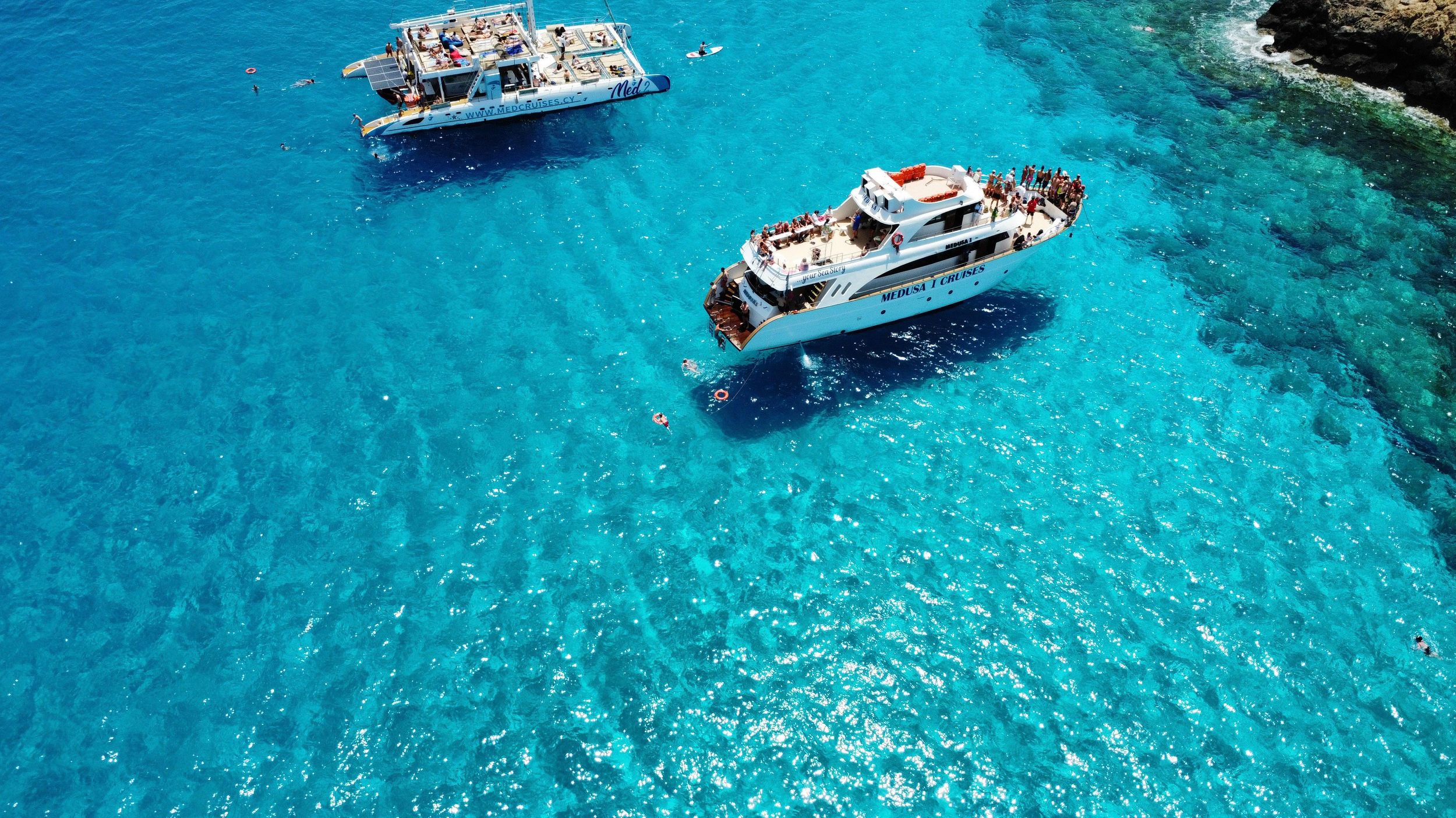 Protaras: Medusa Chill-Out-Kreuzfahrt zur Blauen Lagune und zu den Meereshöhlen
