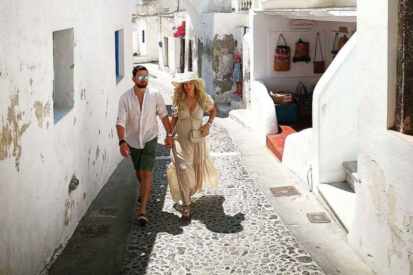 5-Hour Winter Santorini Tour