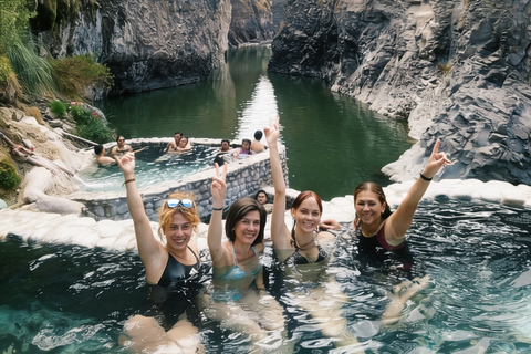 Colca Canyon: Full-Day Sightseeing Tour with Exclusive Visit to Tapay and Ending in Puno