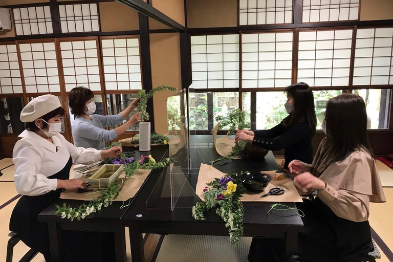 Kioto: Ikebana (Arreglo floral japonés)Plan Estándar