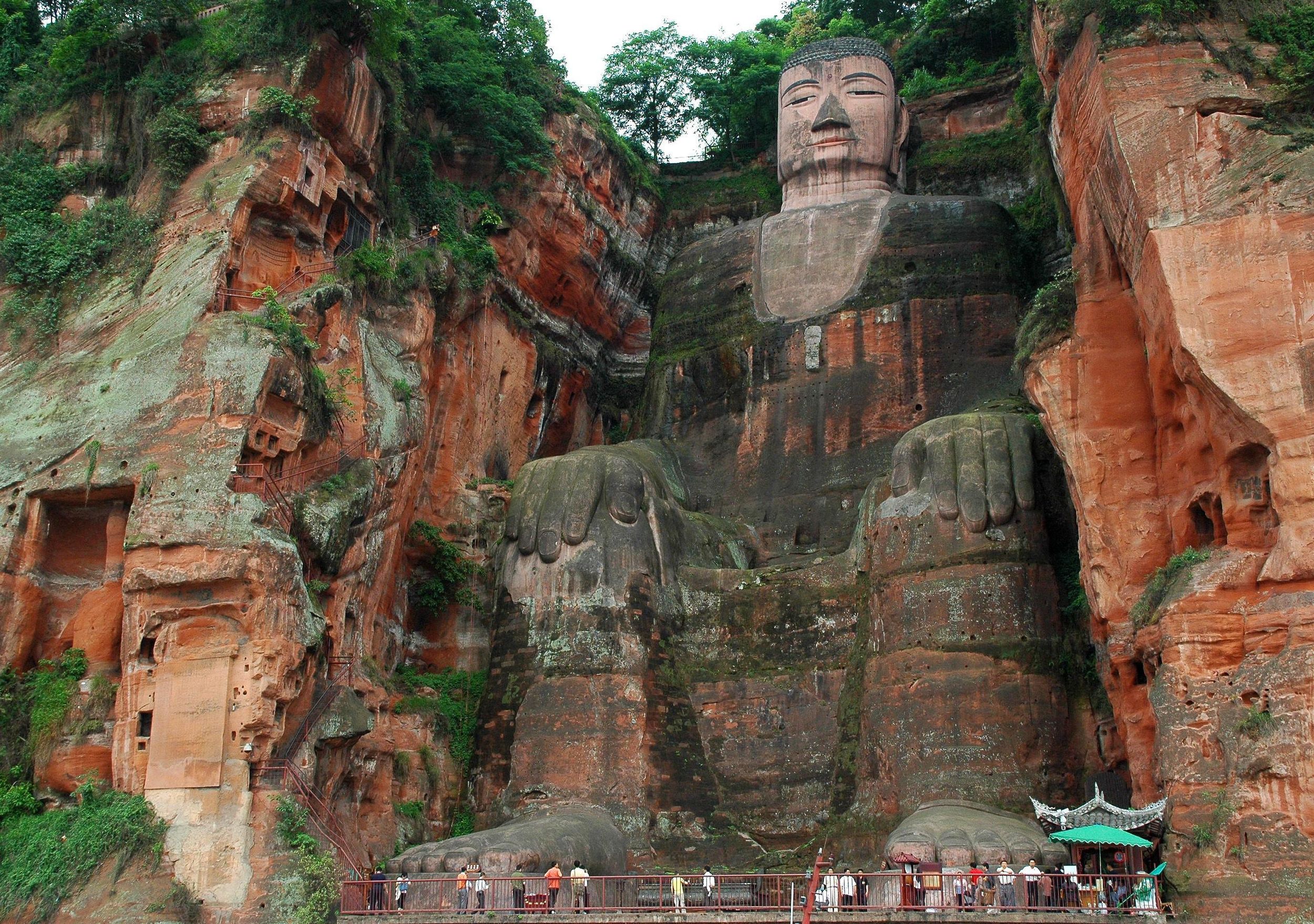 Tagesausflug zum Großen Buddha von Leshan & Huanglongxi/Buddha-Tempel