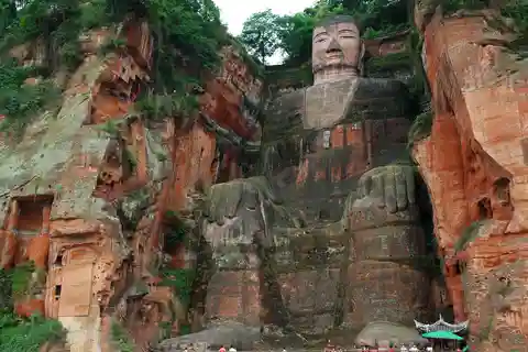 Excursion d'une journée au Grand Bouddha de Leshan et à Huanglongxi/Temple du Bouddha