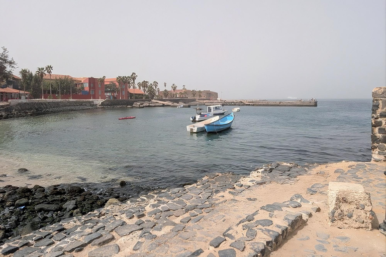 Dakar: Gorée Island and City Tour with Monument Entry