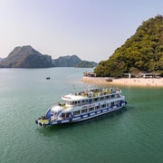 Ha Long: Afternoon Cruise with Lunch, Kayaking, and Swimming Ha Long: Afternoon Cruise with Lunch, Kayaking, and Swimming