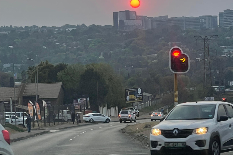 Johannesburgo: tour nocturno con bebida opcional en la azoteaJohannesburgo: tour nocturno con bebida opcional en una azotea