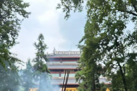 Hangzhou: Lingyin and Feilai Mountain Admission Ticket with Passport